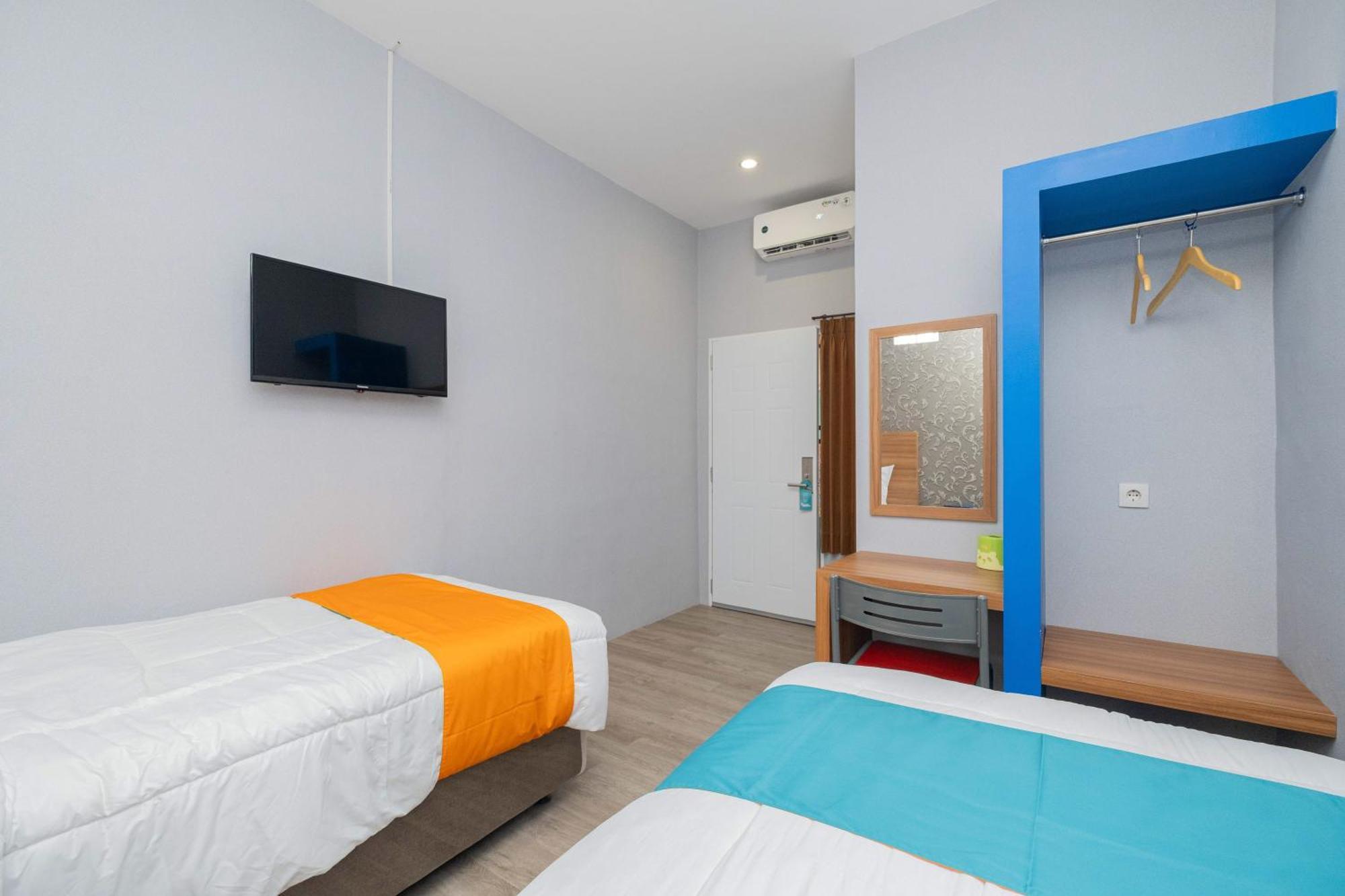 Sans Wm Hotel Blitar ภายนอก รูปภาพ
