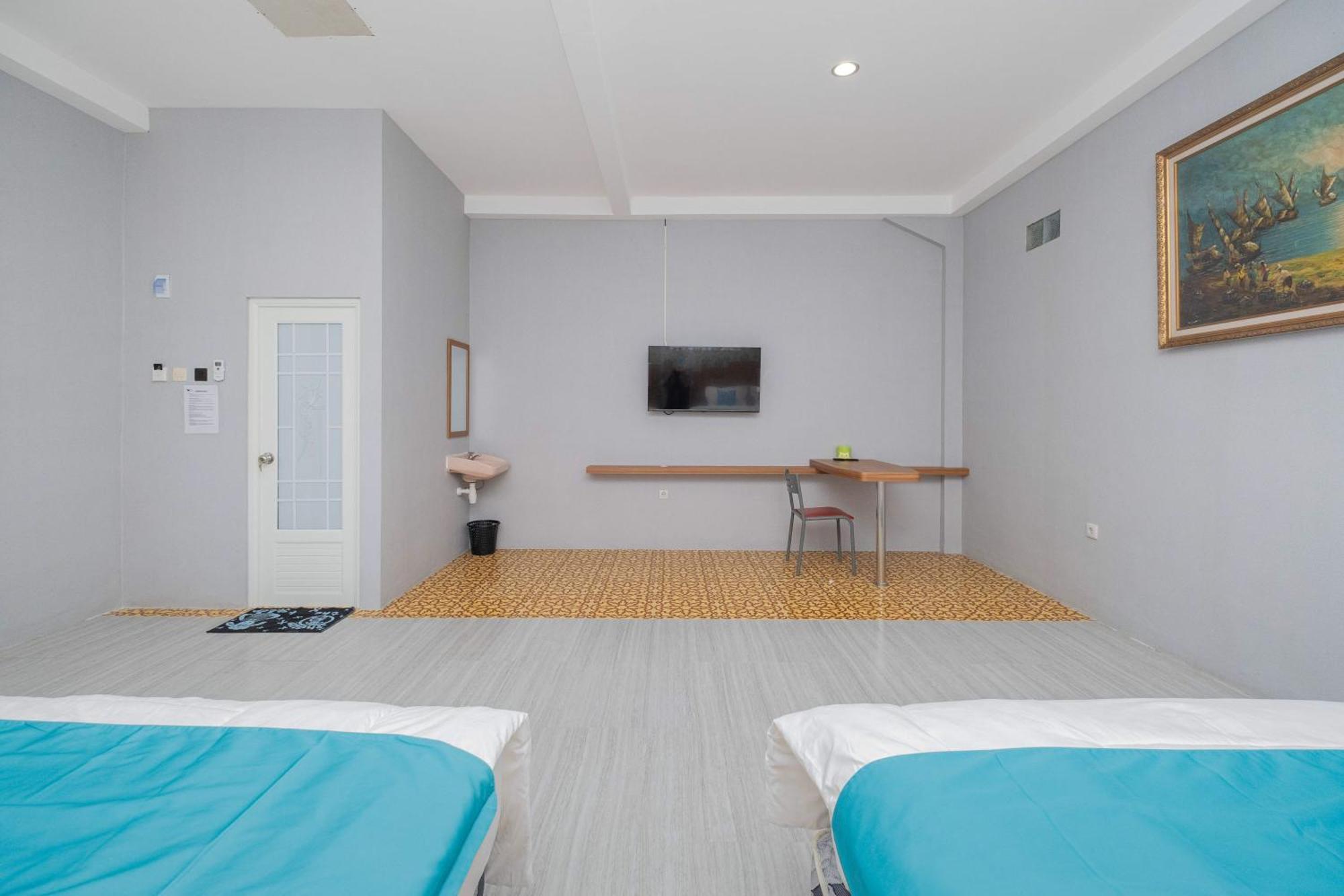 Sans Wm Hotel Blitar ภายนอก รูปภาพ
