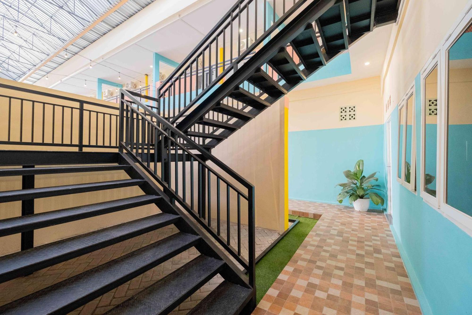 Sans Wm Hotel Blitar ภายนอก รูปภาพ